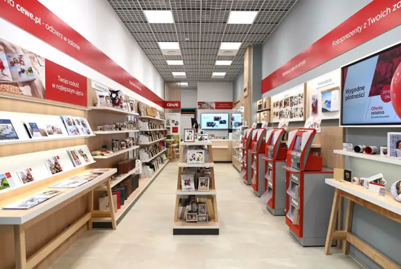 Gdzie wywołać zdjęcia w Krakowie? Sprawdź najlepsze miejsca i usługi