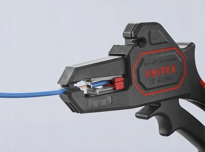 Jakie szczypce do ściągania izolacji wybrać, by uniknąć błędów?