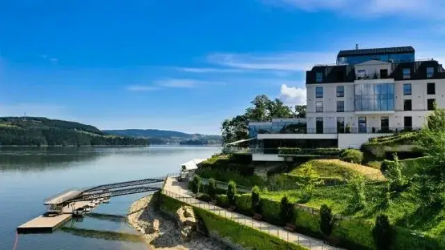 Hotele nad jeziorem Rożnowskim - najlepsze noclegi i atrakcje