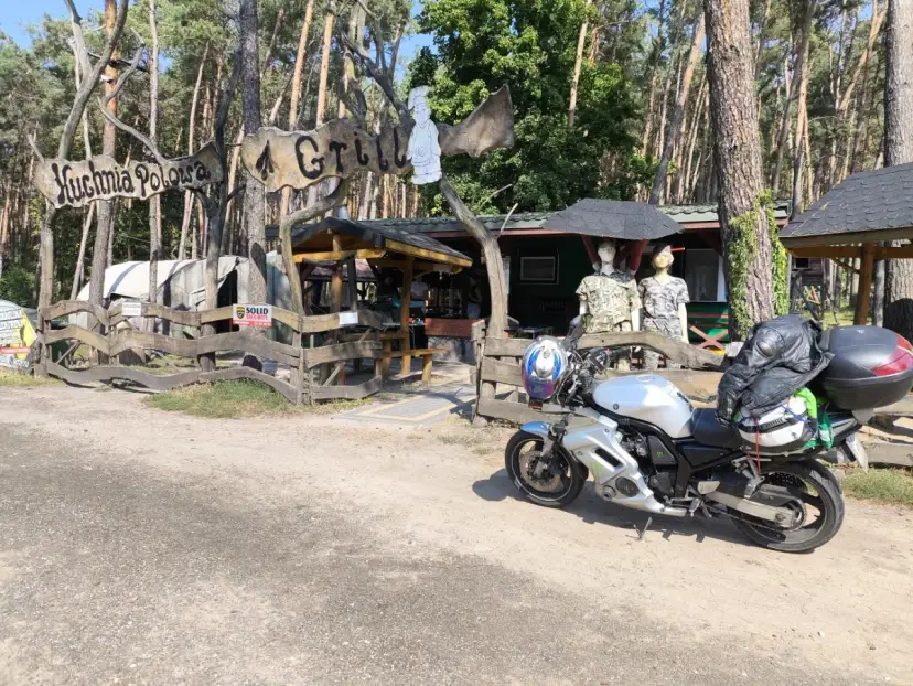 Grill Bar Kuchnia Polowa: Smakowite dania i opinie klientów