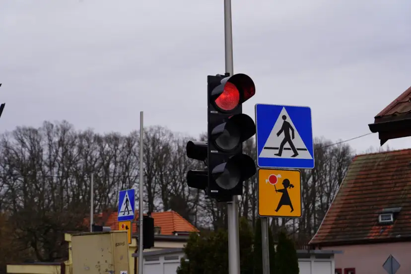 Sygnalizacja świetlna dla niesłyszących – jak zwiększyć bezpieczeństwo?