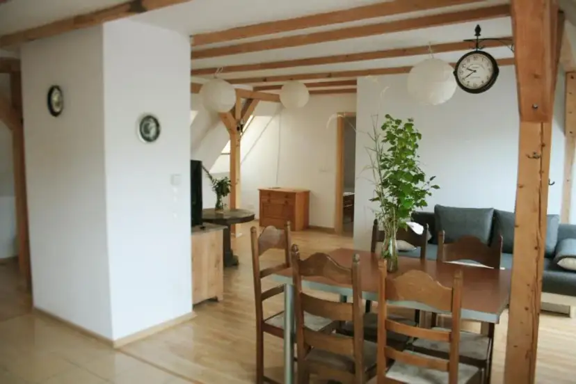 Nocleg w Górach Sowich: Gdzie spać, by nie żałować? Poradnik