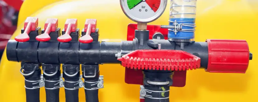 Jak włączyć mieszadło w opryskiwaczu - proste kroki i porady