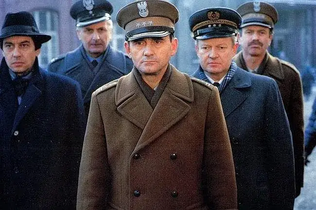 Śmierć jak kromka chleba - film, który odsłania dramat stanu wojennego