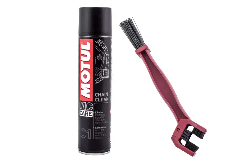 Motul chain clean – skuteczne czyszczenie łańcuchów motocykli i rowerów