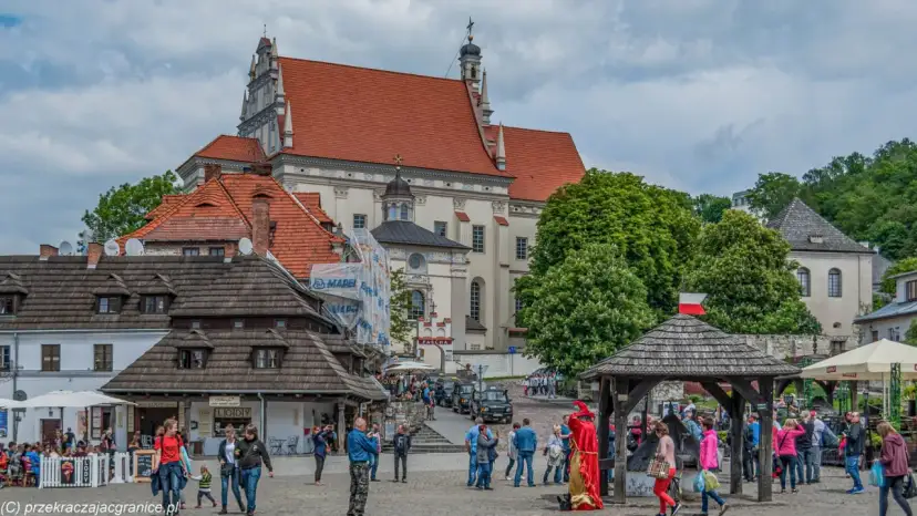 Kazimierz Dolny: przewodnik po atrakcjach, wąwozach i festiwalach