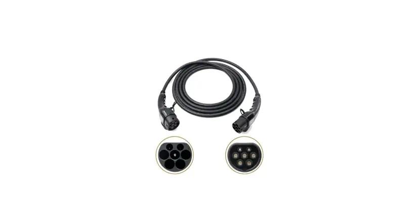 Kabel do ładowania EV z wtyczkami typu 2 i gniazdami.