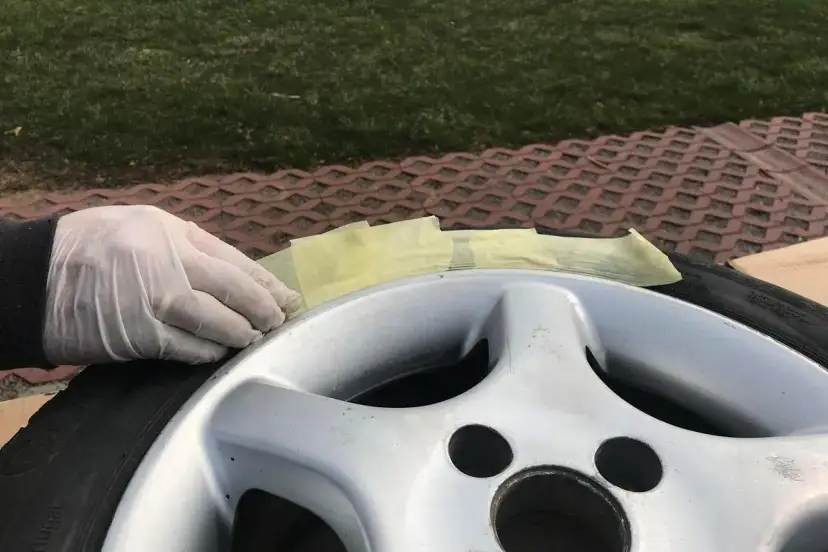 Ile sprayu na 4 felgi 17 – uniknij błędów i zaoszczędź na farbie