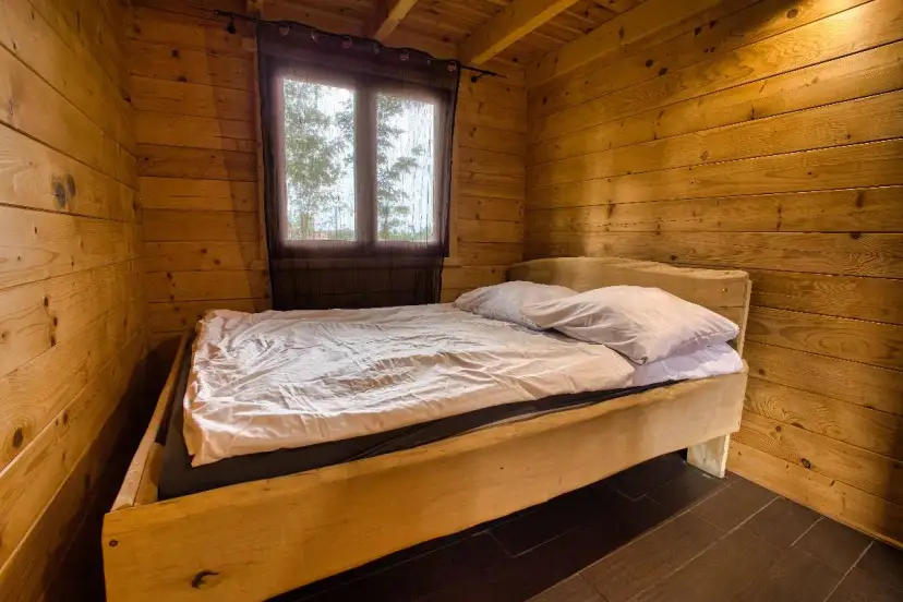 Pokoje nad jeziorem w Rynie - idealne miejsce na relaksujący wypoczynek