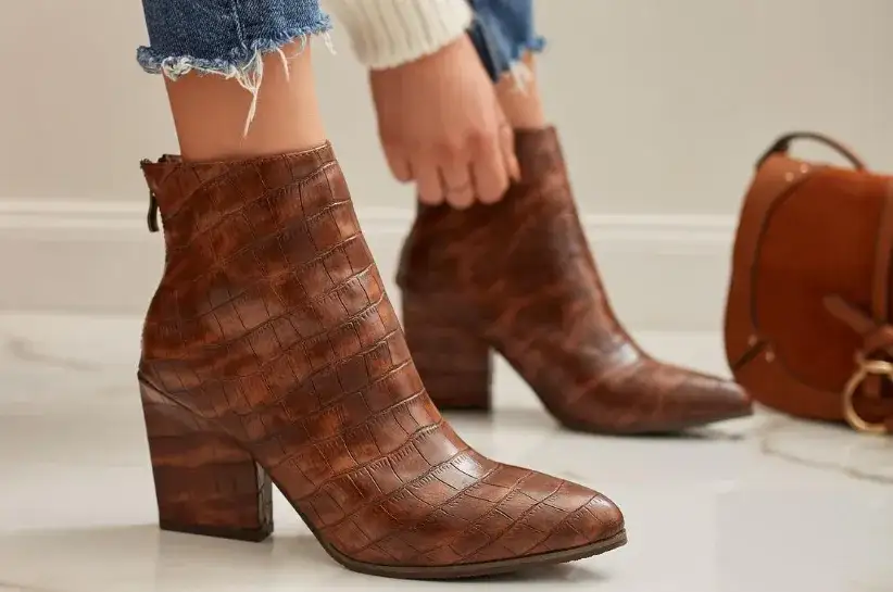 Buty na grubym obcasie: poznaj rodzaje i stylizacje