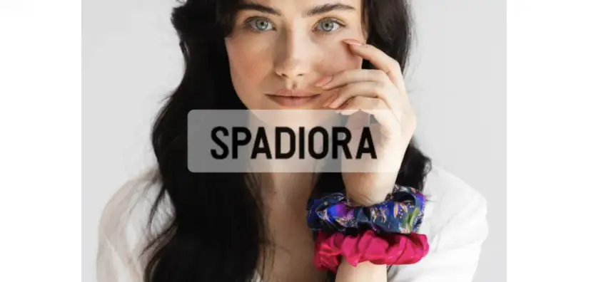 Jak dodać lekkości wiosennym stylizacjom? Postaw na jedwabne dodatki