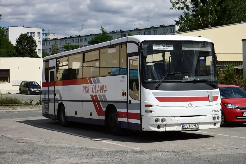 PKS Oława do Kłosowa: Jak znaleźć autobus i kupić bilet?