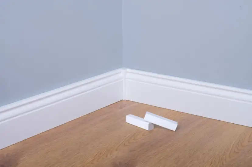 Jak ciąć listwy przypodłogowe 45 stopni? Perfekcyjne narożniki