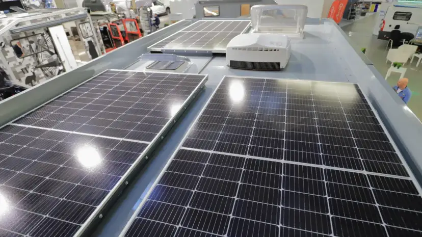 Jaki panel do przyczepy kempingowej - wybierz idealne rozwiązanie dla siebie