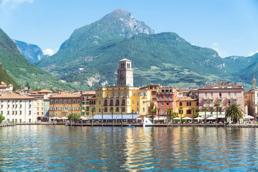 Atrakcje jeziora Garda: Niezapomniane miejsca, które musisz zobaczyć