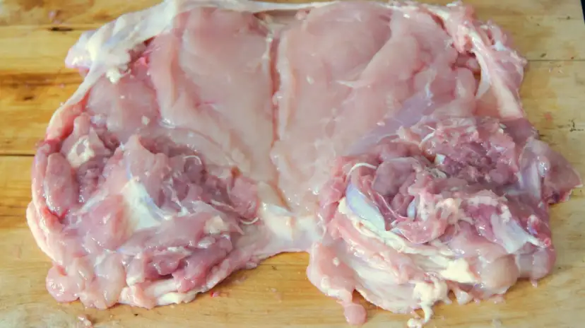 Kurczak na roladę bez kości? Opanuj luzowanie krok po kroku!