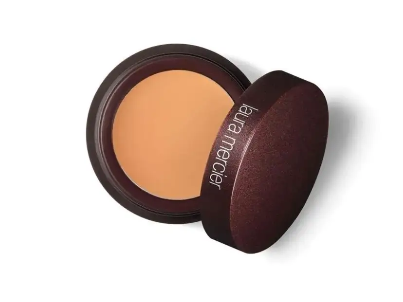 Korektor pod oczy po 50. roku życia: sekret odmłodzenia i ukrycia cieni