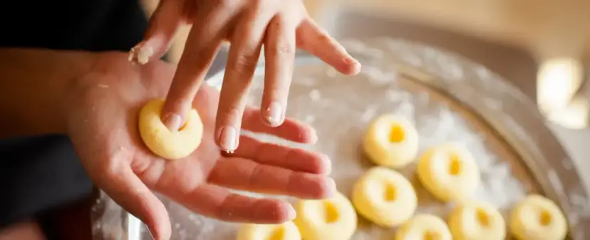 Kluski śląskie z czym na obiad? Oto najlepsze połączenia smakowe