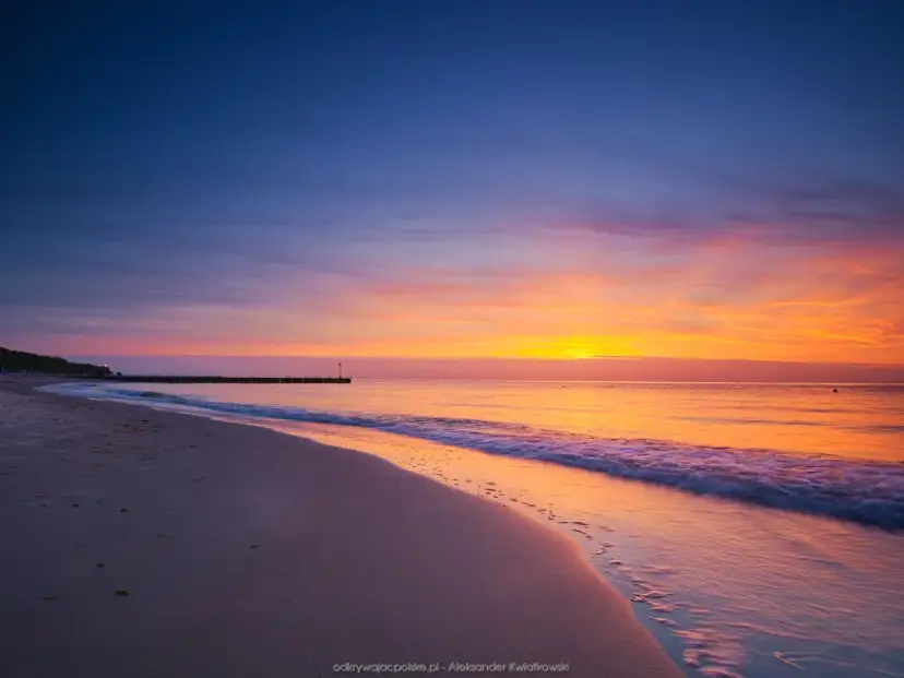 Magiczny wschód słońca w Kołobrzegu: Gdzie i kiedy go zobaczyć?