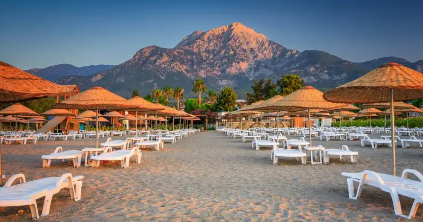 Wakacje w Turcji: Czy można opuszczać hotel? Bezpieczne wskazówki