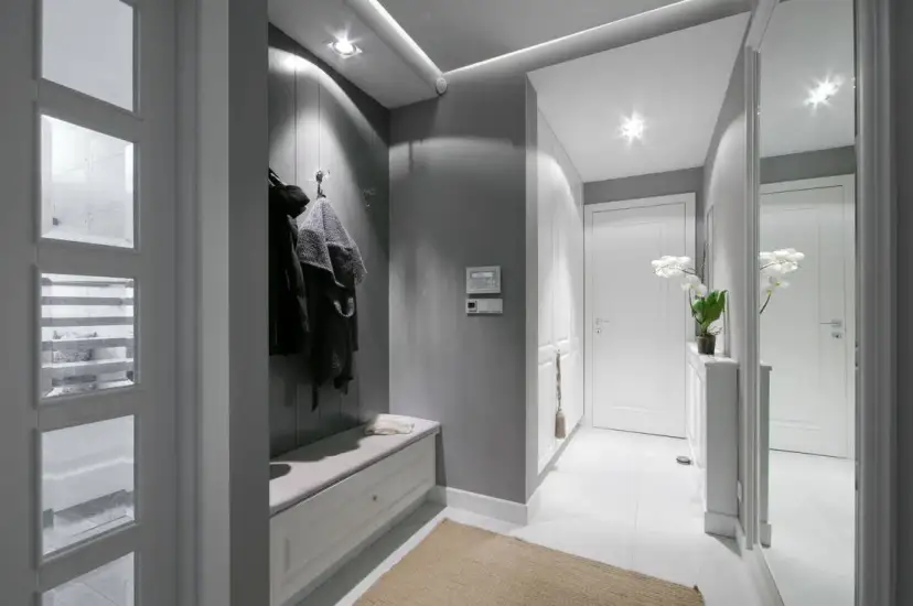 Jakie kolory do przedpokoju w bloku, które powiększą przestrzeń?