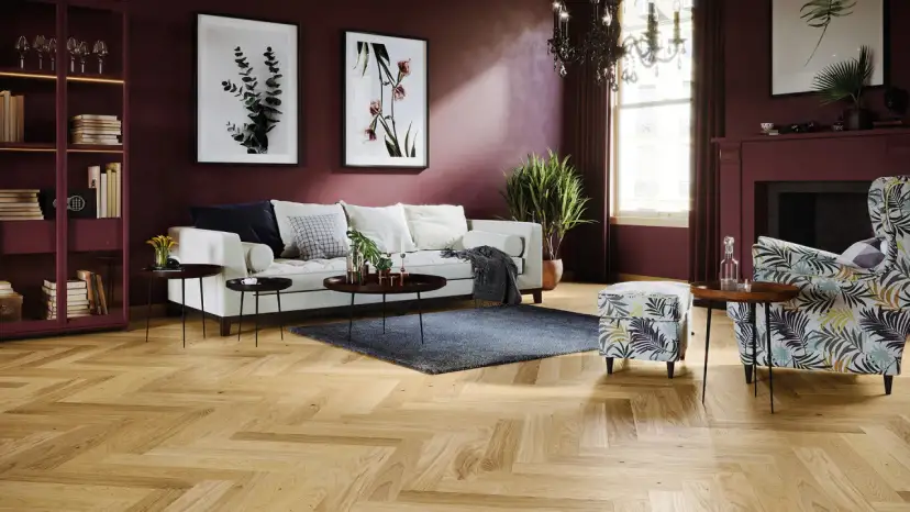 Ciemne meble i jasna podłoga: Jaki kolor ścian wybrać?