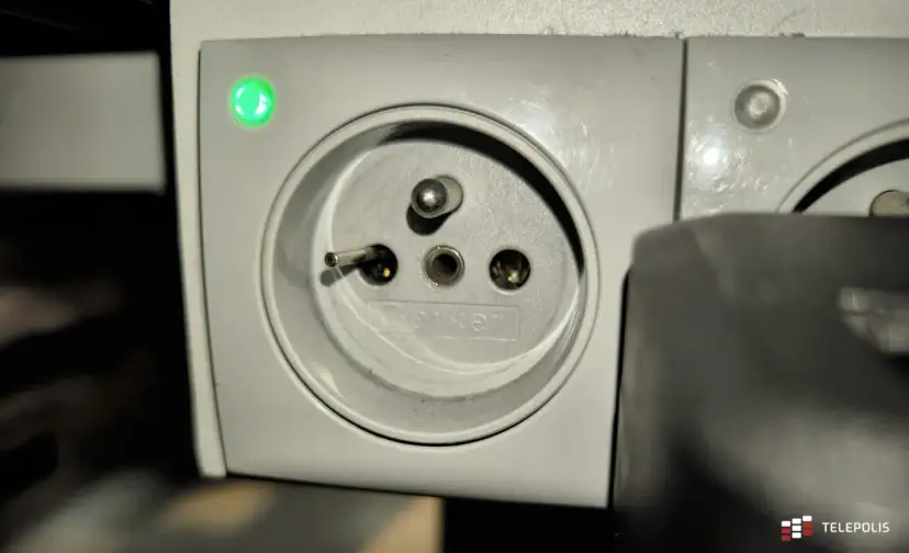 Czy w pociągach Intercity są gniazdka? Sprawdź przed podróżą!