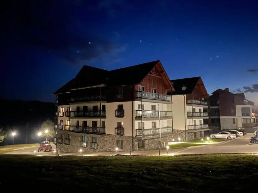 Najlepsze hotele nad jeziorem Czorsztyńskim - komfortowe noclegi w pięknej okolicy