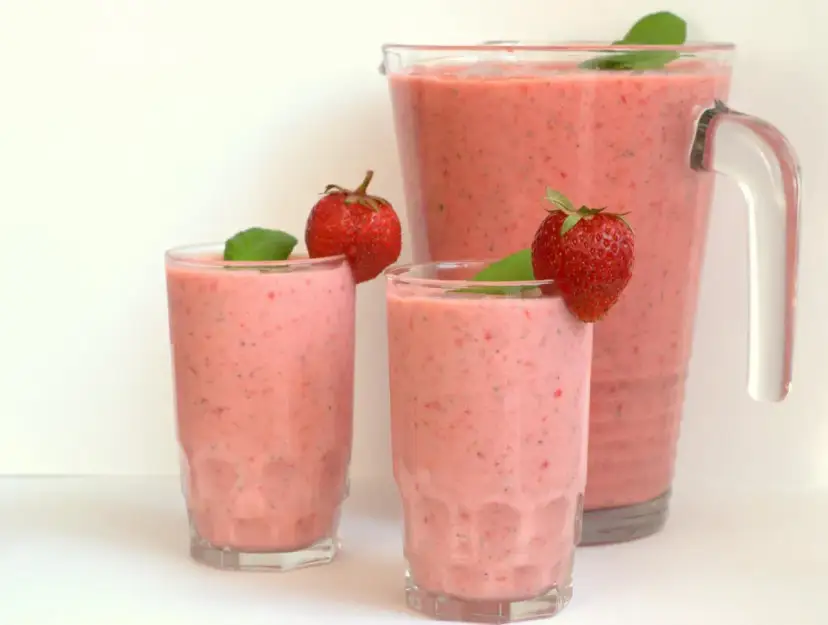 Szybki i zdrowy koktajl truskawkowy w Thermomixie w 5 minut