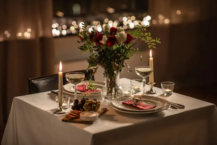 Co przygotować na romantyczną kolację, aby zaskoczyć ukochaną osobę?