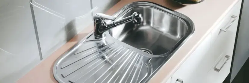 Jak zamontować kran w kuchni - uniknij najczęstszych błędów montażu