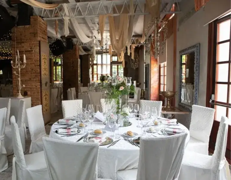 Ile kosztuje wynajem sali na wesele? Sprawdź, co wpływa na ceny