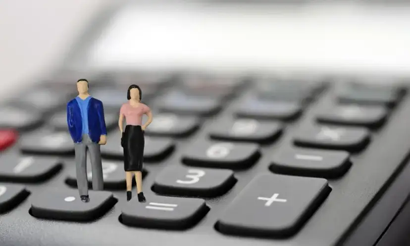 Czy lepiej rozliczać się razem czy osobno? Sprawdź, co się opłaca