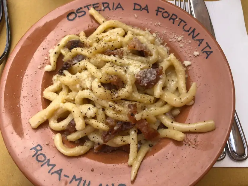 Gdzie zjeść w Rzymie: Tanie i smaczne miejsca, które pokochasz