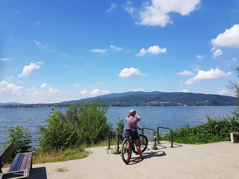 Trasa rowerowa Jezioro Żywieckie: Odkryj nową Żywiecką Riwierę!