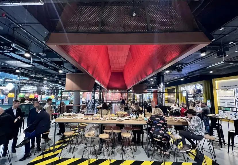 Galeria Młociny: Atrakcje, Rozrywka i Gastronomia - Twój Przewodnik