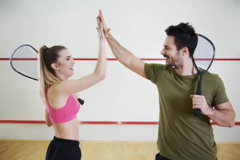 Lekcje squasha w Warszawie - najlepsze opcje i ceny, które musisz znać
