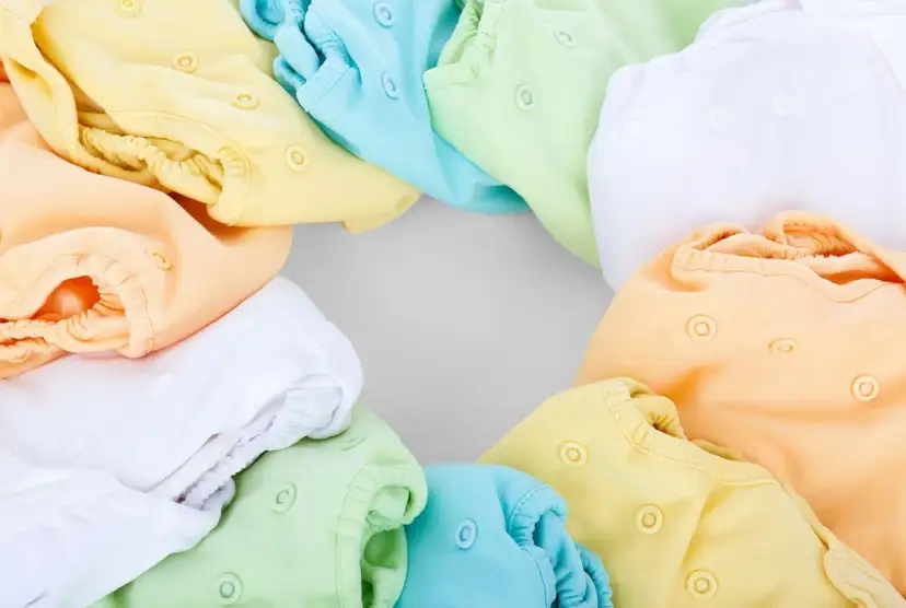 Pampersy czy pieluchy wielorazowe: co wybrać dla zdrowia dziecka?