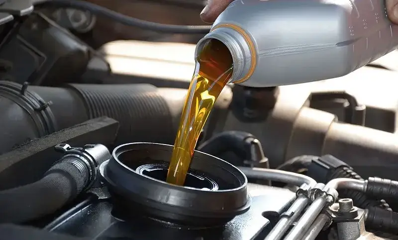 Motul 8100 X-Cess 5W40 5L - idealny olej do nowoczesnych silników