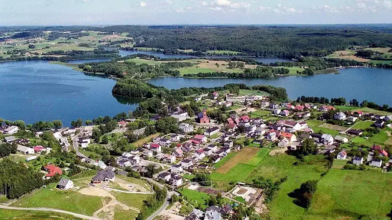 Wieżyca atrakcje: odkryj najlepsze miejsca na letnie i zimowe przygody