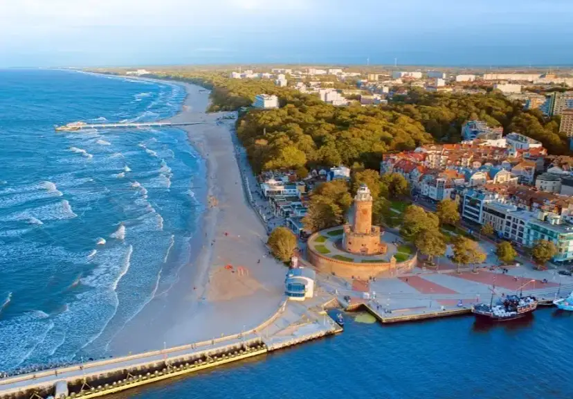 Łódź Kołobrzeg: Najszybszy i najtańszy transport? Sprawdź!