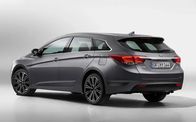 Hyundai i40: Pojemność baku 70 litrów? Sprawdź zasięg!