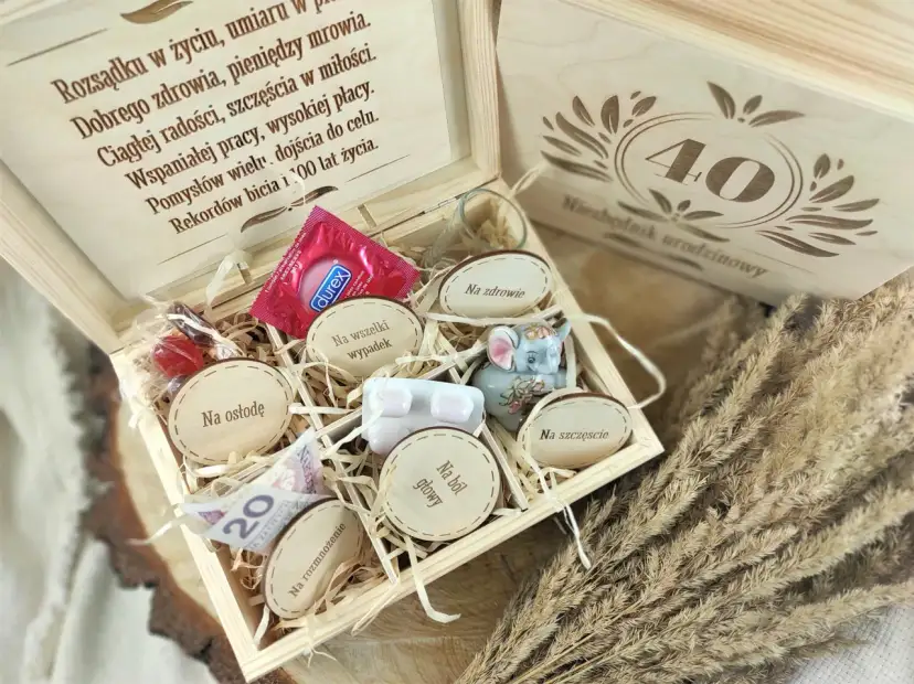 Prezent dla wychowawcy na Dzień Nauczyciela: Pomysły i savoir-vivre