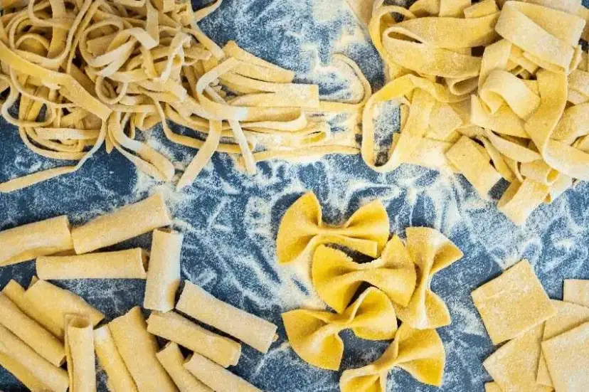Ile solić makaron, aby uzyskać idealny smak i uniknąć błędów?