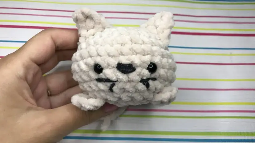 Jak zrobić kotka na szydełku - łatwe kroki do stworzenia amigurumi