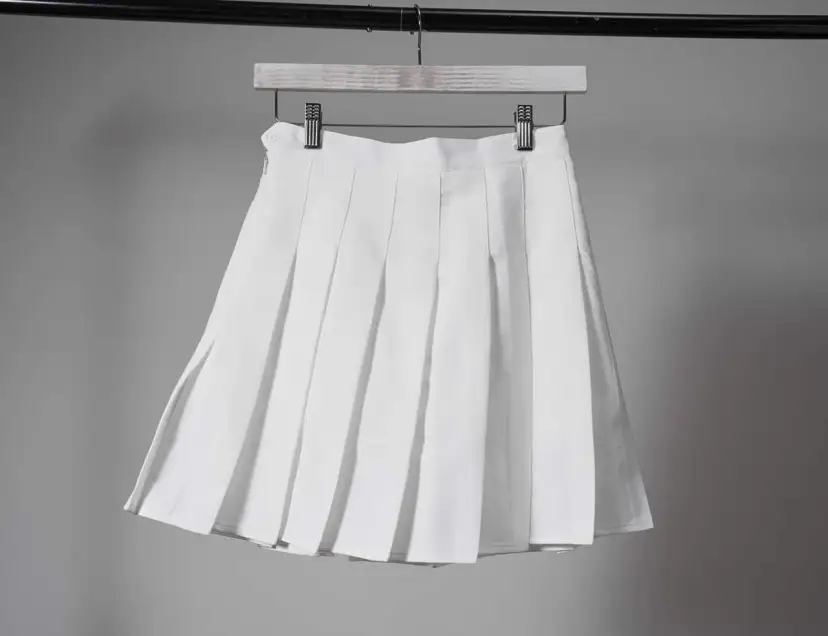 Jak prasować plisowaną spódnicę, aby uniknąć zagnieceń i uszkodzeń