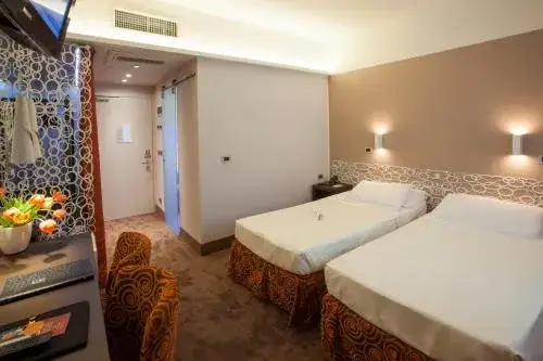 Hotel Berna Milano: Posizione, Servizi e Comfort Ideali