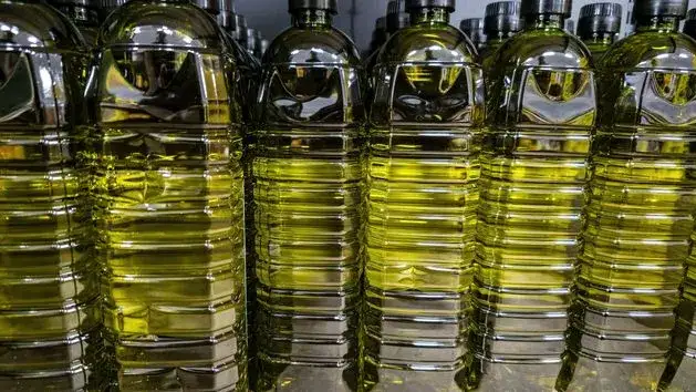 Dlaczego oliwa z oliwek jest gorzka? Odkryj tajemnice smaku i zdrowia