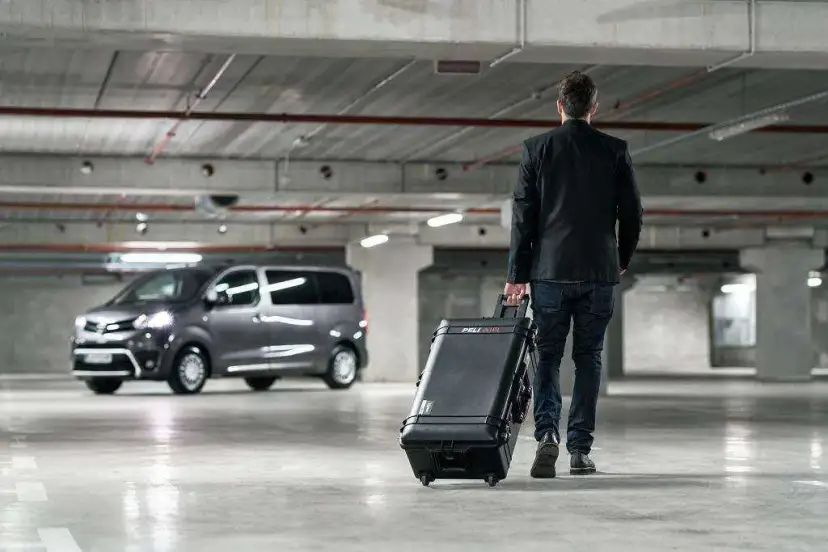 Walizka kabinowa ile litrów? Sprawdź, co musisz wiedzieć przed podróżą