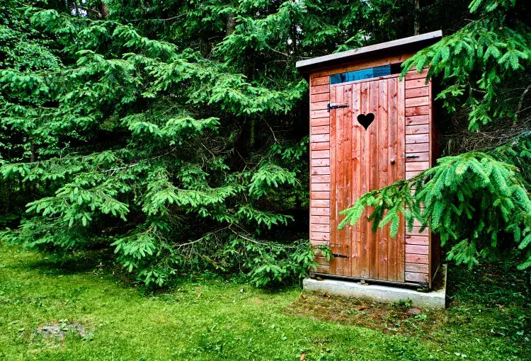 Jak zrobić WC na działce ROD: proste kroki i ważne przepisy